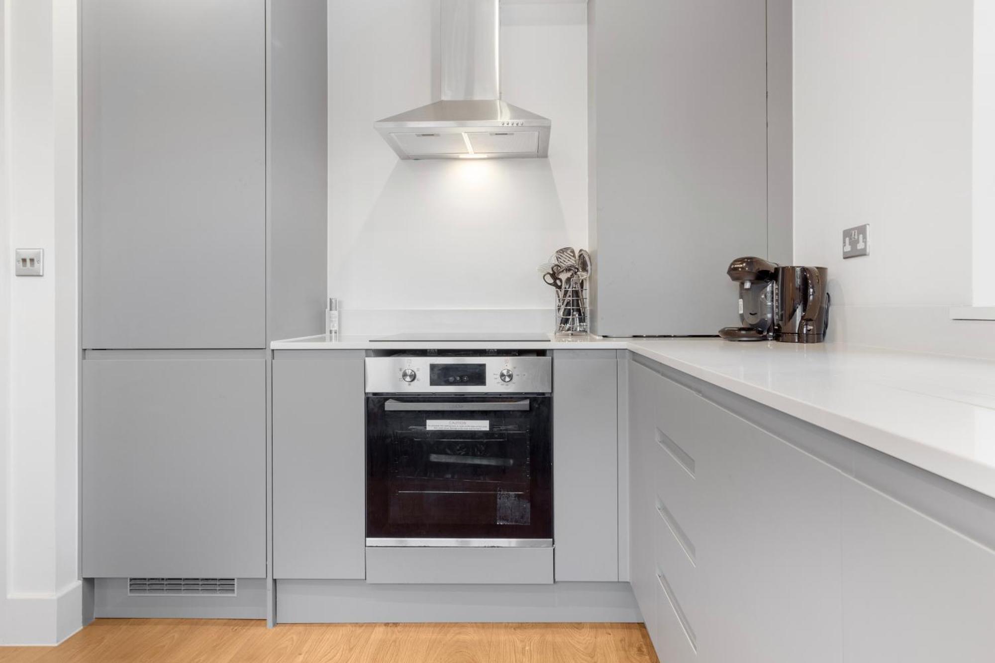 Stylish Nine Elms Vauxhall 1 Bedroom *